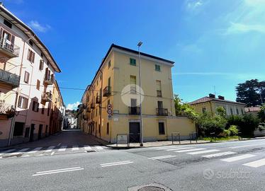 CASA SEMINDIPENDENTE A BIELLA