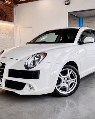 Alfa Romeo MiTo 1.4 95CV Distinctive Premium Pack