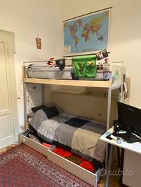 letto a castello con scomparti