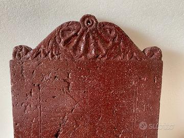 Meridiana vecchia in scagliola tipo porfido