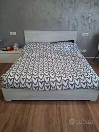 letto matrimonale con contenitore e materasso