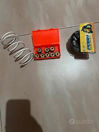 Rulli e molla per variatore del liberty 125