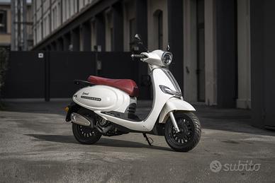 Um CARMEL 125