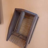 raccoglitore mirtilli in legno