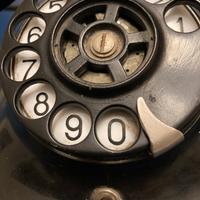 Telefono in bachelite