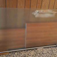 Porta scorrevole in vetro