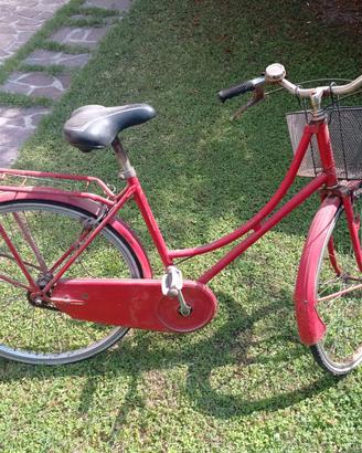 Bici da donna rossa bicicletta