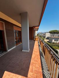 Cava de'tirreni centro appartamento con terrazzo