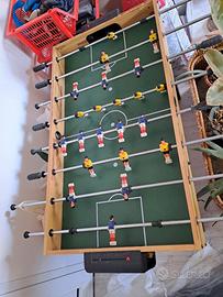 Calcetto (biliardino) con vari giochi incorporati