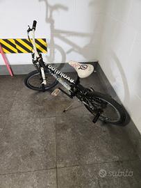 bmx bicicletta
