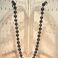 Collana in agata craquelé nera