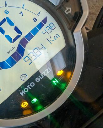Moto Guzzi V7 Stone nera – 9.400 km
