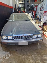 JAGUAR BERLINA ISCRITTA ASI