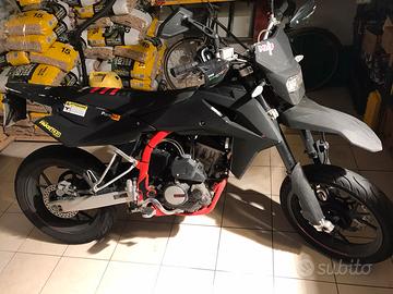 Motard Swm 125 R