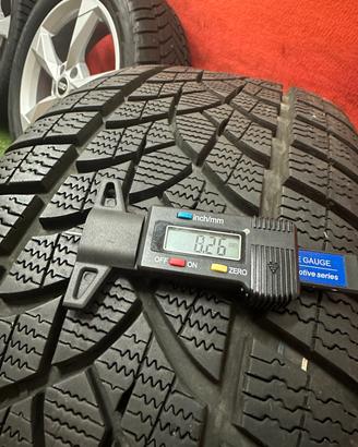 235 50 19 Gomme Invernali 99% GoodYear 235 50R19