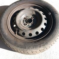 Cerchi con ruote invernali 185/60 R15