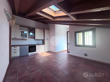 3 LOCALI A MONTELLO