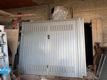 Portone garage subalterno