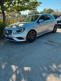 Mercedes classe A200 4Matic CDI Dark Night Edition