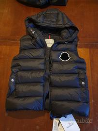 smanicato moncler nuovo nero