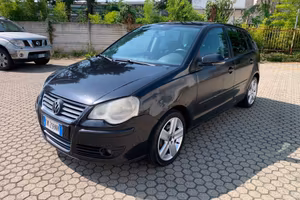Volkswagen Polo 1.4/80CV TDI 5p. Sportline