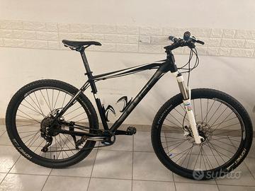 Mountain bike Cube Acid 29 L