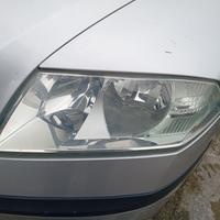 Fanale anteriore sx Skoda Octavia anno 2007