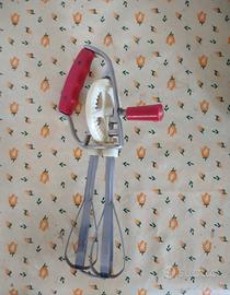 Sbattitore a manovella