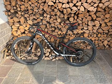 mountain bike scott biammortizzata