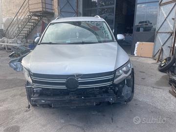 Ricambi Volkswagen Tiguan 2.0 TDI 4MOTION del 2016