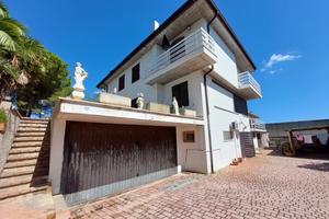 Villetta Trifamiliare Colonnella