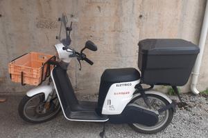 Scooter elettrico delivery