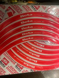 set adesivi universali rossi BETA