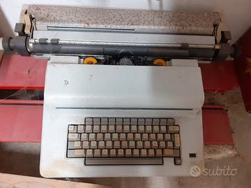 Olivetti lexikon 93C macchina da scrivere vintage