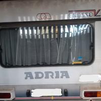 Roulotte Adria Optima 4052 TN