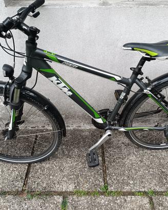 Bici KTM Country Sport 26 Shimano top per città
