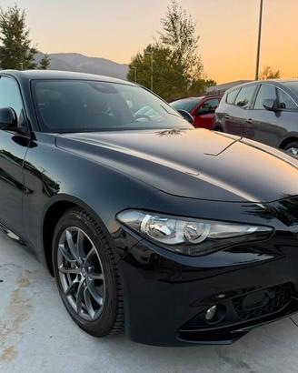 Alfa Romeo Giulia 2.2 T.D 180CV -SUPER- MANUALE