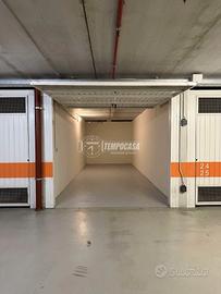 AMPIO BOX IN PIAZZA RISORGIMENTO