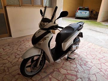 Moto SH 125