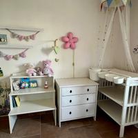 Cameretta Neonato IKEA con culla vintage