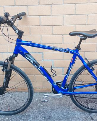 bicicletta ammortizzata da 28 NSR perfetta