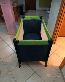 lettino pieghevole con materassino