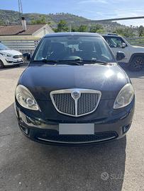 Lancia ypsilon diva 1.3
