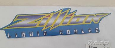 Adesivo emblema suzuki ux 50 zillon 99