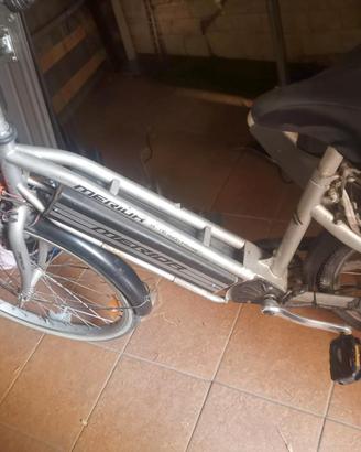 bicicletta elettrica 