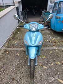 piaggio Liberty 50 4 tempi solo 200km
