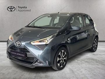 Toyota Aygo 5p 1.0 x-play m-mt 72cv