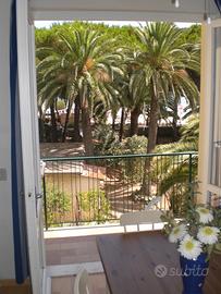 Marina di Campo bilocale fronte mare maggio - 10%