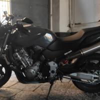 Honda hornet 900