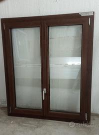 Finestra PVC noce perfetta